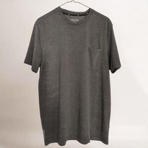 EUC Kenneth Cole Active Men's Tech Pocket T-shirt Grey Size Medium